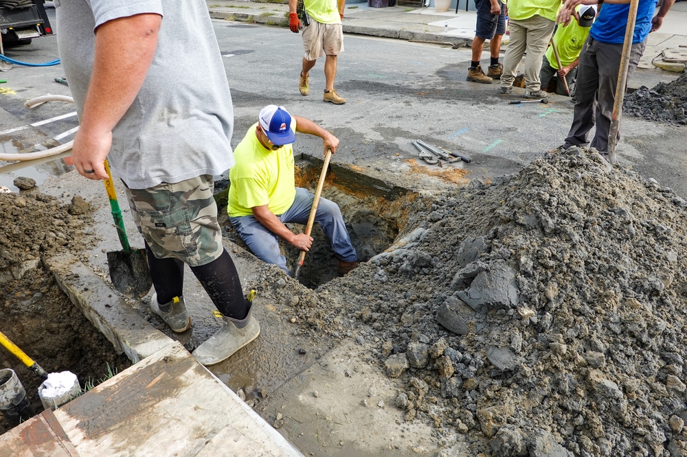Ventnor,city,,new,jersey, ,september,17,,2024:,workman,in